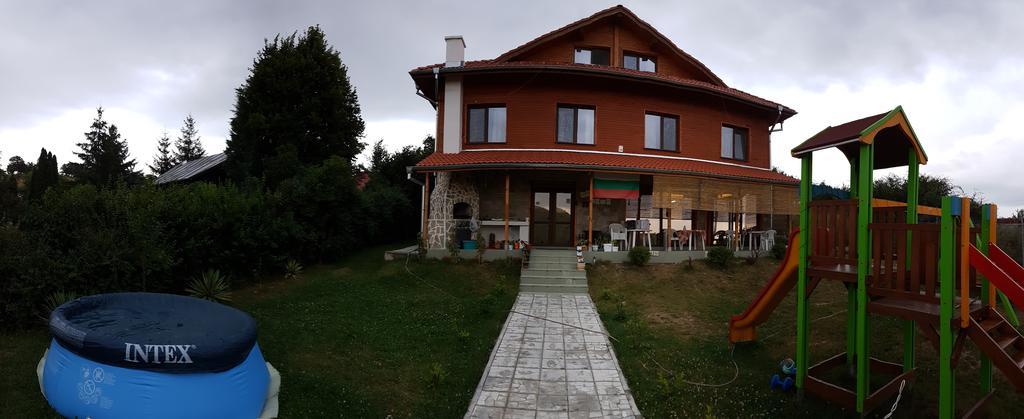 Yan Bibiyan Guest House Negushevo Exterior foto